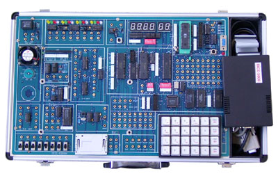    這是一款實驗項目極其豐富,實驗方式靈活,實驗?zāi)K開放,仿真器外掛,功能非常強大,性能極其優(yōu)異的單片機教學(xué)實驗儀,是《MCS-51單片機原理與接口》《單片機控制技術(shù)》《自動化控制》等課程教學(xué)的*佳配套實驗設(shè)備，為各類院校的教學(xué)實驗、課程設(shè)計、畢業(yè)設(shè)計提供了良好的實驗開發(fā)環(huán)境。也可作為科研、開發(fā)工作者的得力助手。 