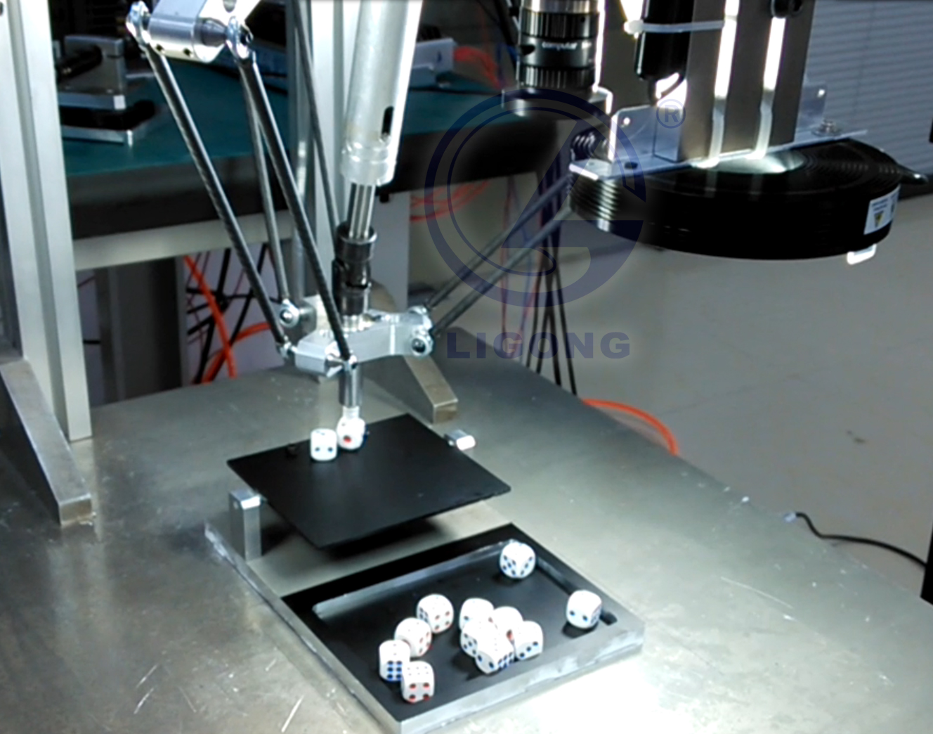 DELTA并聯(lián)工業(yè)機(jī)器人