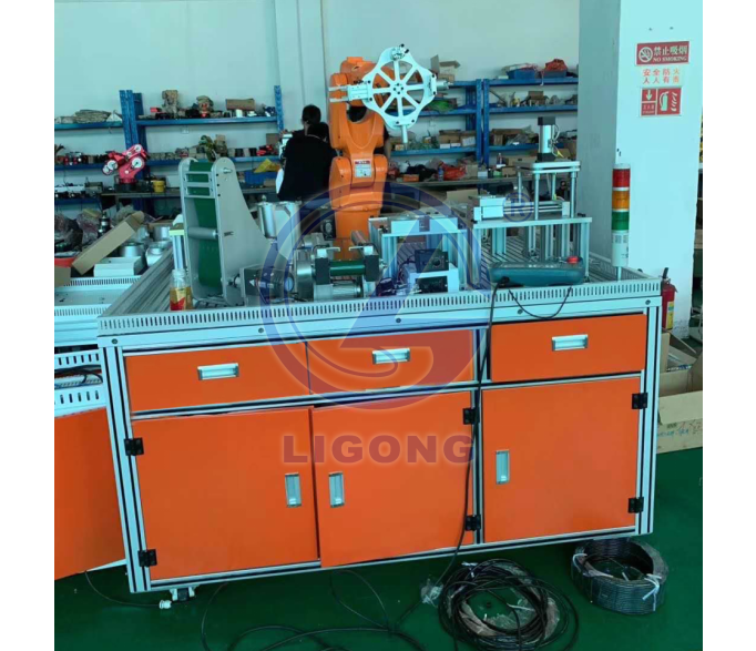 工業(yè)機(jī)器人實(shí)訓(xùn)考核平臺(tái)